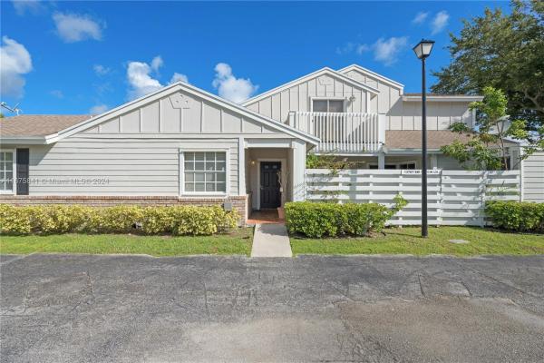 Village Homes At Country Walk, 13767 SW 149th Cir Ln #4-84, Country Walk, Florida 33186, image 1