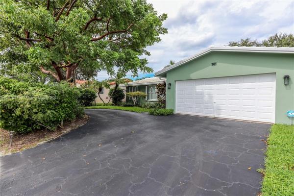 Sheridan Hills, 3721 Thomas St, Hollywood, Florida 33021, image 1
