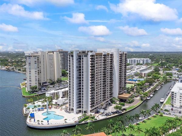 Cricket Club, 1800 NE 114th St #1811, North Miami, Florida 33181, image 1