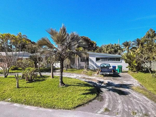 Rymer, 15020 NE 7th Ave, Golden Glades, Florida 33161, image 1