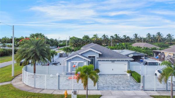 19155 SW 316th Ter, Unincorporated Dade County, Florida 33030, image 3