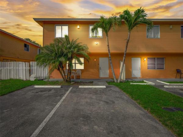 Seagrape Village, 175 NE 12th Ave #175, Homestead, Florida 33030, image 1