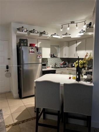 Las Vistas At Doral, 8205 Lake Dr #104, Doral, Florida 33166, image 1