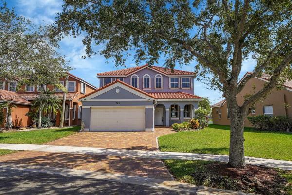 Springside Lake, 963 Falling Water Rd, Weston, Florida 33326, image 1