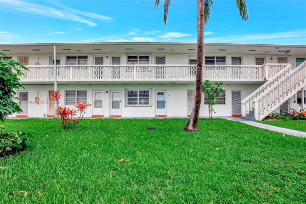 Romont Gardens Andover, 121 NE 204 St #9, Miami Gardens, Florida 33179, image 1