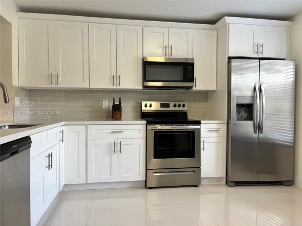 Fairway Park At Indian Spring, 5505 Fairway Park Dr #102, Boynton Beach, Florida 33437, image 3