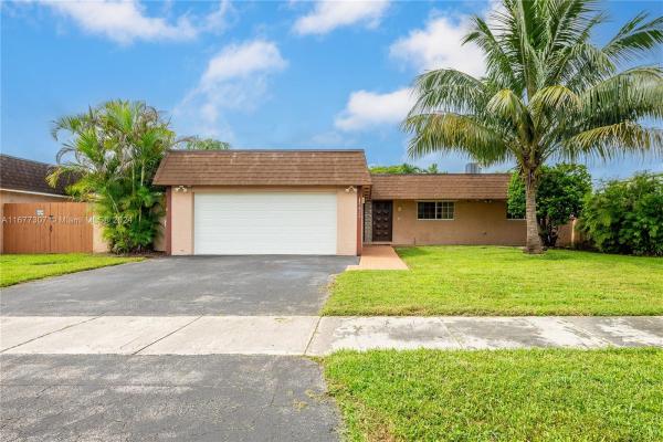 Calusa Club Estates, 9824 SW 134th Ct, The Crossings, Florida 33186, image 1