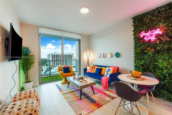 Quadro, 3900 Biscayne Blvd #N-1111, Miami, Florida 33137, image 1