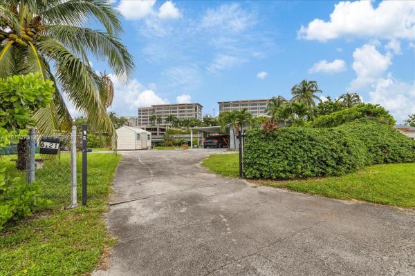 West Flagler Park, 6121 Tamiami Canal Rd, Miami, Florida 33126, image 1