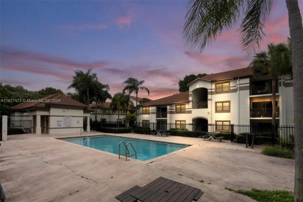Hollywood Parc, 570 S Park Rd #15-6, Hollywood, Florida 33021, image 1