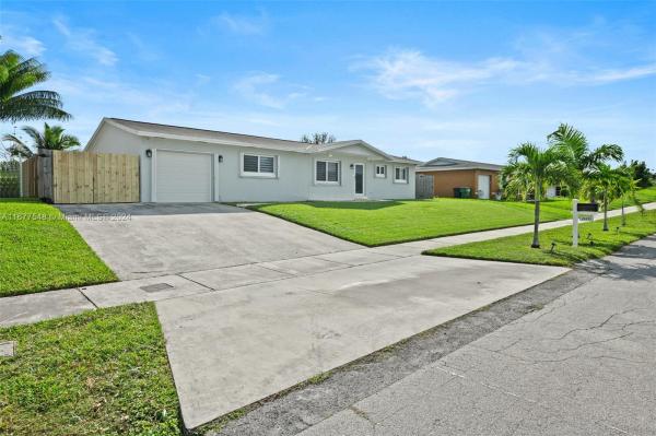 Meadow Wood Manor, 26225 SW 123rd Ct, Goulds, Florida 33032, image 1