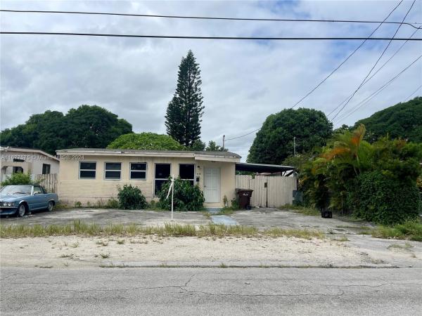 Ingleside Park, 4148 E 9th Ln, Hialeah, Florida 33013, image 1