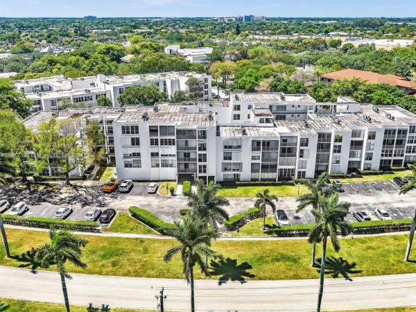 Plantation Royal, 6921 Cypress Rd #PH17, Plantation, Florida 33317, image 1