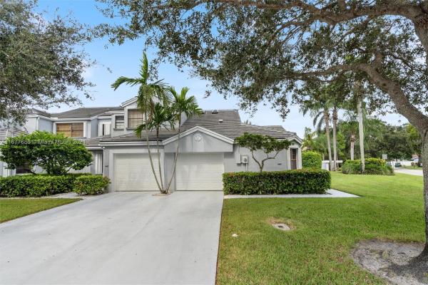 Waterford Isle At Woodmont, 8489 NW 78th Ct #5, Tamarac, Florida 33321, image 1