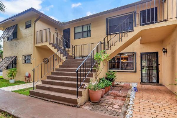 Laguna Tropical, 6882 NW 173rd Dr #807, Hialeah, Florida 33015, image 1