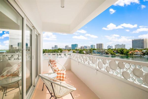 Bay Harbor Islands Residential, 9881 E Bay Harbor Dr #205, Bay Harbor Islands, Florida 33154, image 1