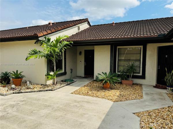 Village Homes At Lakes Of The Meadow, 15065 SW 49th Ln #G-109, Kendall West, Florida 33185, image 1