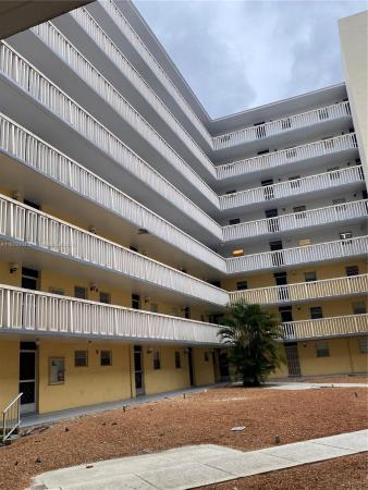 Parkway Towers, 15600 NW 7 Ave #114, Golden Glades, Florida 33169, image 1