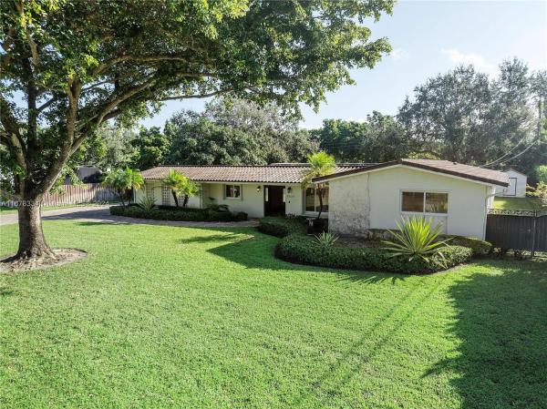 Mitchell Estates, 9525 SW 79th Ct, Kendall, Florida 33156, image 3