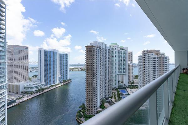 Icon Brickell Tower 2, 495 Brickell Ave #2704, Miami, Florida 33131, image 1