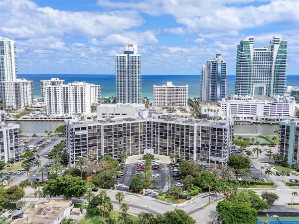 Towers Of Oceanview South, 600 Parkview Dr #203, Hallandale Beach, Florida 33009, image 1