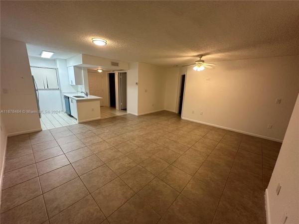 LakeView Club, 2831 N Oakland Forest Dr #104, Oakland Park, Florida 33309, image 1