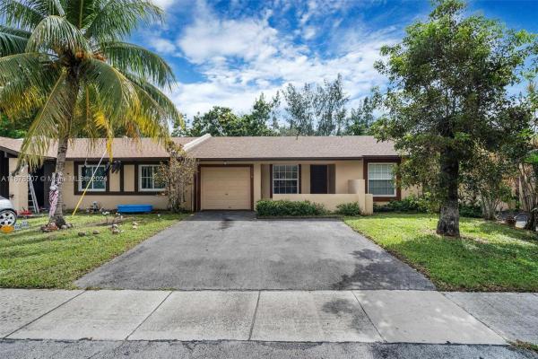 The Meadows Of Miramar, 9310 E Daffodil Ln, Miramar, Florida 33025, image 1