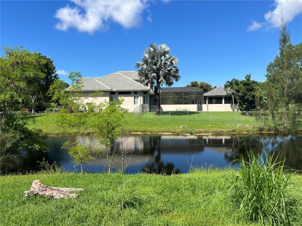 Trails Of El Rancho Acres, 20321 SW 48th St, Southwest Ranches, Florida 33332, image 1