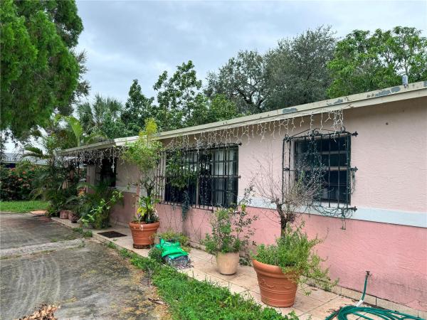 Vista Verde, 3800 NW 208th St, Miami Gardens, Florida 33055, image 1