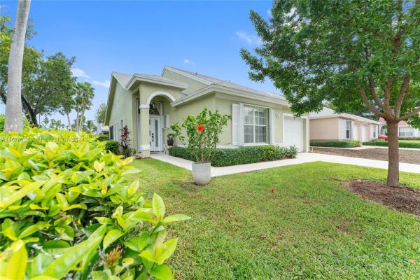 North Gate, 505 SE 21st Ln, Homestead, Florida 33033, image 1