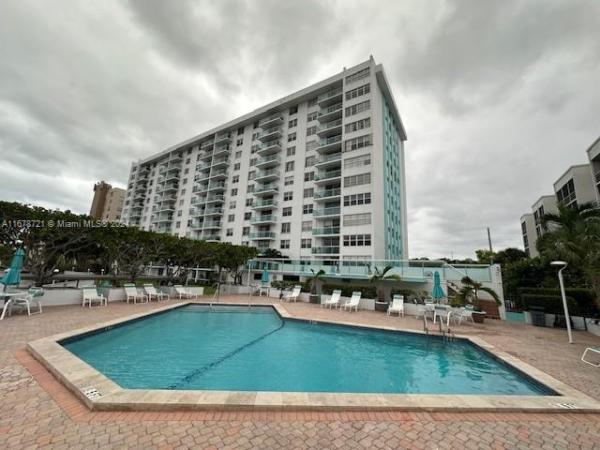 Stratford House, 2841 NE 163rd St #1104, North Miami Beach, Florida 33160, image 1