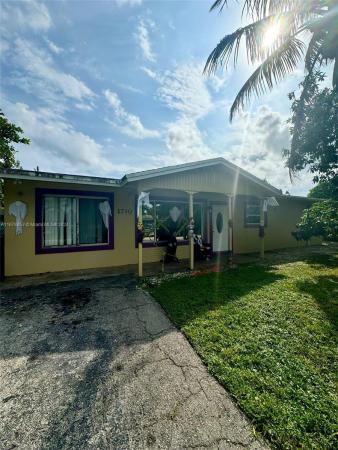 Kendall Green, 1710 NE 1st Ave, Pompano Beach, Florida 33060, image 1