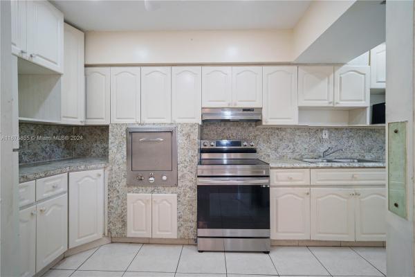 Breezeswept Heights, 555 NE 157th St, Golden Glades, Florida 33162, image 1