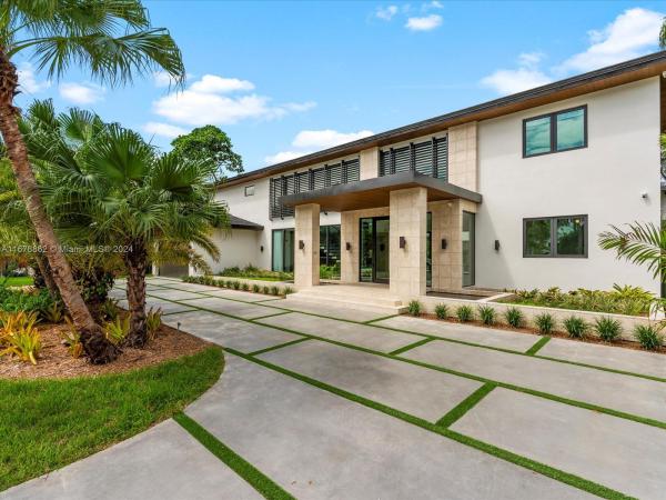 Palm Miami Heights, 5907 SW 80th St, South Miami, Florida 33143, image 1