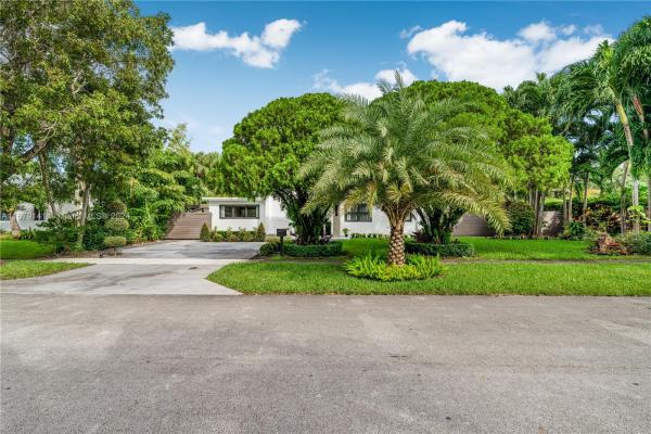 6101 SW 44th Ter, Unincorporated Dade County, Florida 33155, image 3