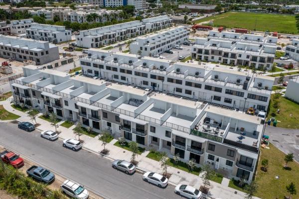 Grandville By ONX, 26141 SW 147th Ave, Richmond West, Florida 33032, image 2