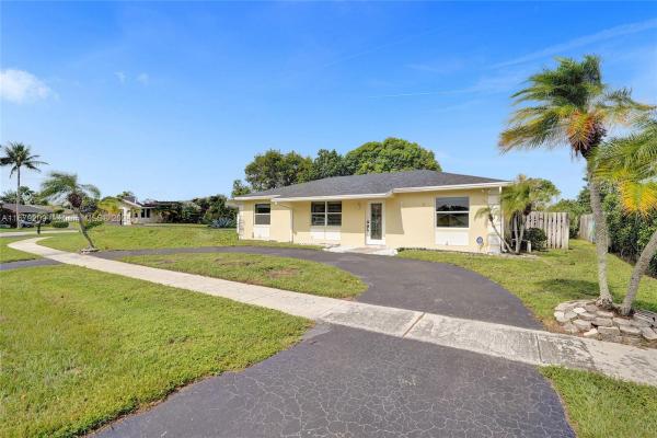 American Homes At Southwind Lakes, 9737 Alaska Cir, Boca Raton, Florida 33434, image 1