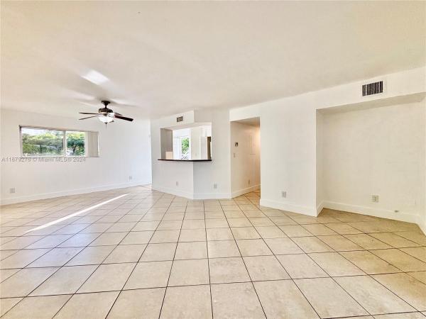 Summer Lake, 3405 NW 44th St #104, Oakland Park, Florida 33309, image 1