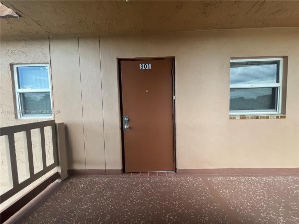 Sunrise Lakes 3, 9620 Sunrise Lakes Blvd #301, Sunrise, Florida 33322, image 1