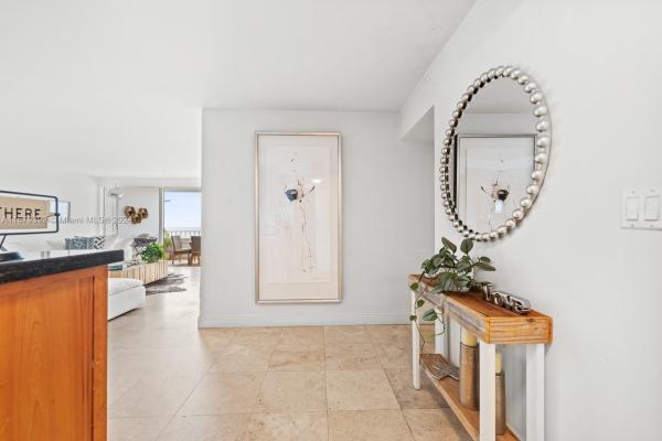 Commodore Club South, 199 Ocean Lane Dr #1213, Key Biscayne, Florida 33149, image 1