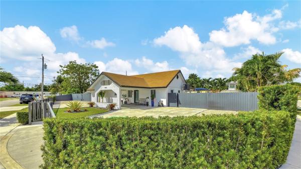 Tropical Estates, 9901 SW 47th St, Olympia Heights, Florida 33165, image 1