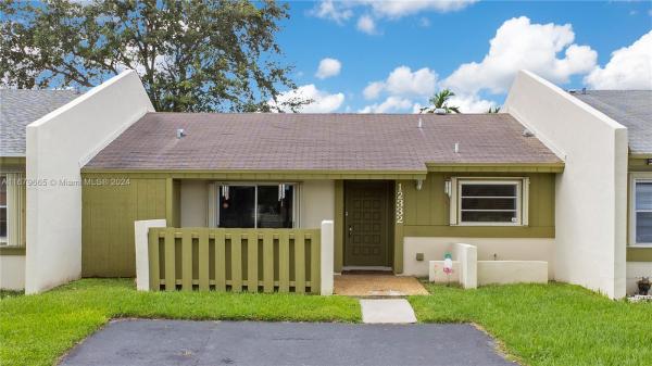 Devon Aire Villas, 12332 SW 110th South Canal St Rd, The Crossings, Florida 33186, image 1