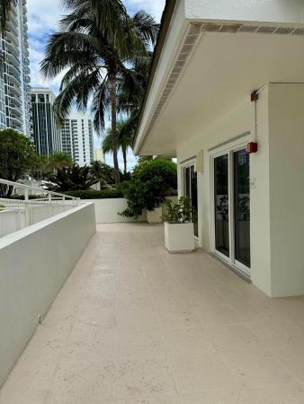 Green Diamond, 4775 Collins Ave #CA-A3, Miami Beach, Florida 33140, image 1