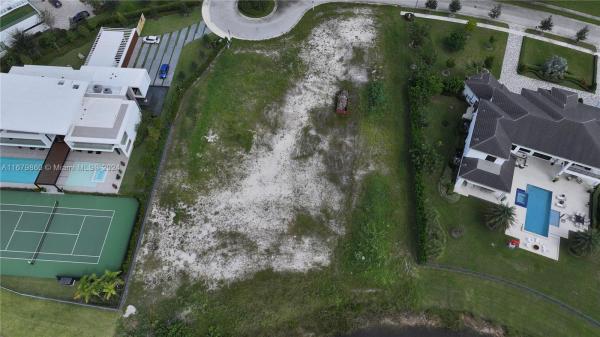 Windmill Reserve, 2757 Lake Ridge Ln, Weston, Florida 33332, image 1