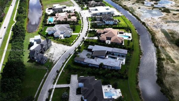 Windmill Reserve, 2757 Lake Ridge Ln, Weston, Florida 33332, image 2