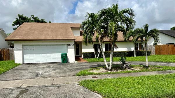 Lindgren Central, 11242 SW 129th Ct, The Crossings, Florida 33186, image 1