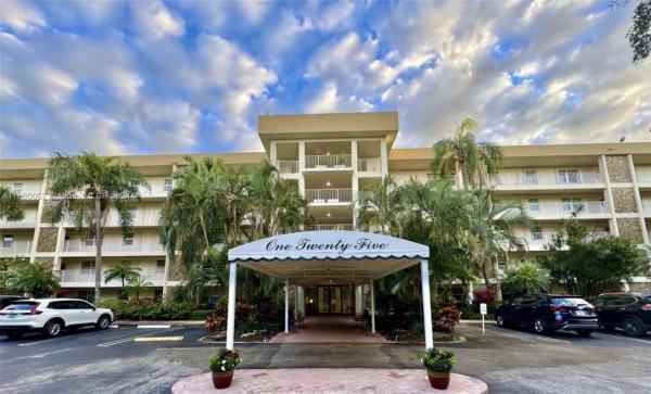 Cypress Grove At Palm-Aire, 4000 Cypress Grove Way #302, Pompano Beach, Florida 33069, image 1