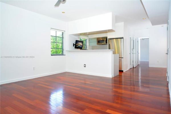 Tribeca, 1057 15th St #21, Miami Beach, Florida 33139, image 1