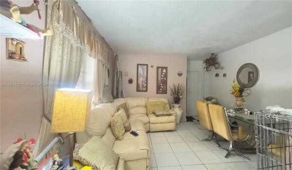 Leisure City Residential, 29100 Naranja Rd, Leisure City, Florida 33033, image 1