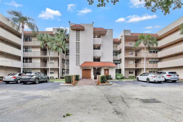 Sabal Palm Of Pine Island Ridge, 1831 Sabal #304, Davie, Florida 33324, image 1